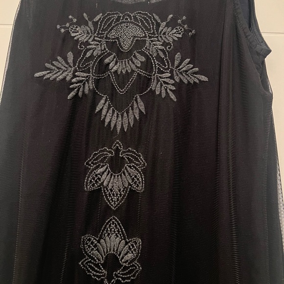 Abercrombie & Fitch black dress - Picture 3 of 4